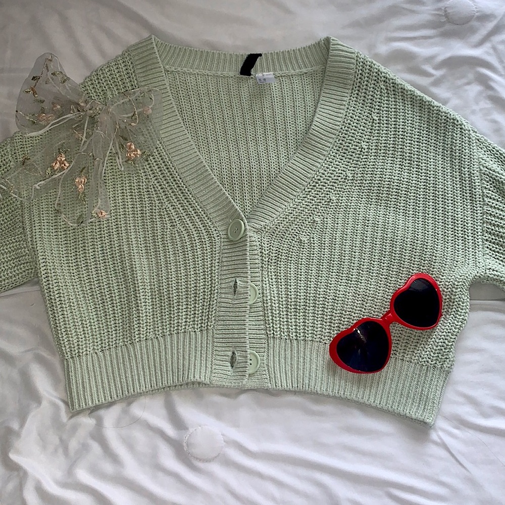 Light Green Cardigan <3